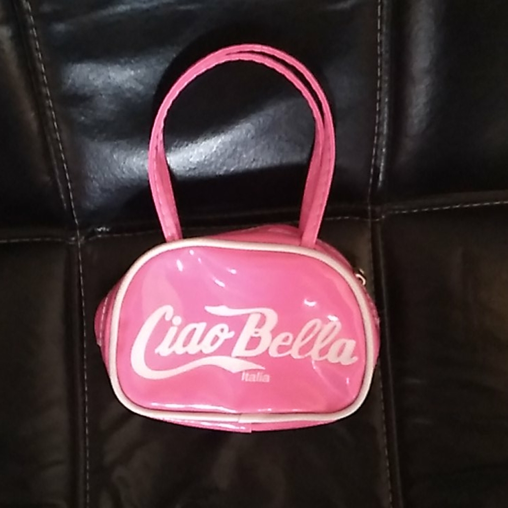Purses - Picture 2 of 4